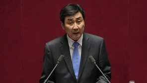 ‘노회찬 동창’ 이종걸 “동반자 같던 친구의 비보…부디 평안 하기를”