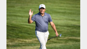 이탈리아 돌부처, 영국 바람도 우즈 바람도 재웠다