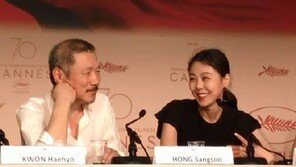 “홍상수 ‘이혼조정’ 안되자 ‘이혼소송’ 제기…김민희와 결혼 위해 불가피 뜻”