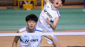 서울체고 남자 복식-성일여고 여자 단식 우승