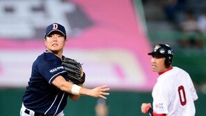 [포토] 류지혁 ‘병살을 노려볼까?’