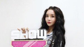 하리수, ‘쇼! 챔피언’ 컴백 무대…“리수언니표 락사운드”