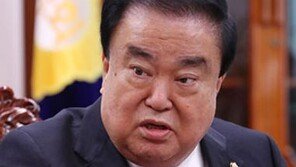 노회찬 영결식…목 메인 문희상 “제가 왜 노 의원 영결사를 읽고 있는가”