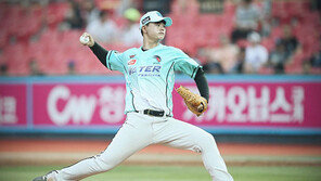 마운드에 김민·타석에 강백호, KT의 미래가 자란다