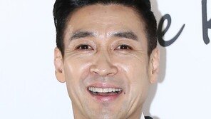 신성우 “20년 넘게 스토킹 당했다…아내 얼굴도 공개 못해”