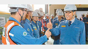 ‘함께’ ‘미래’ 녹여… 포스코 ‘혁신 용광로’ 시동