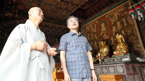 문재인 대통령, 오늘(30일)부터 여름휴가…“일정 공개 NO, 순수 휴가”