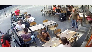 길거리 성희롱-폭행 영상에 발칵 뒤집힌 佛