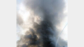 경기 파주 화재 발생, 물류창고서 큰 불 “소방차 38대 투입, 인명피해 아직 無”