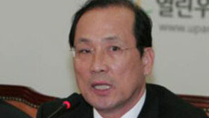 장영달 “기무사 받침하는 대통령령·기무사령 등 모두 폐기”