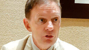 “아버지가 자선금 보냈던 한국, 경제기적 이뤄”