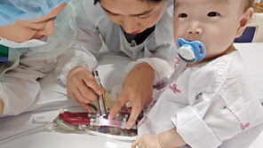 ‘중증 심장질환’ 한 살배기 살린 인공보조심장