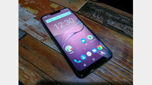 [물 건너온 리뷰] 싸다고 다 비지떡이 아니다, 보급형 스마트폰 '큐봇 P20'