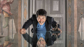 정재영·김민희·기주봉까지·…상복 많은 홍상수 감독