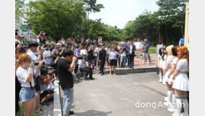 [동아포토]다이아 한시간 지각.. 통일 프로젝트 원케이글로벌캠페인 진행 미숙 탓