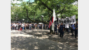 야스쿠니 앞 우익들 “한국, 일본 덕분에 잘 살고 있는 것…감사해야”