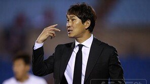 [축구 콤팩트뉴스] 전남 유상철 감독, 성적 부진에 자진사퇴