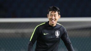 손흥민-지소연, 남녀 축구 동반 금메달 이끌 해외파