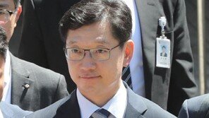 박지원 “김경수 영장 기각, 모두가 예상한 것…소수는 와글와글”