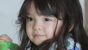 박주호 딸 나은, 4개국어에 인형 비주얼까지 ‘심쿵’