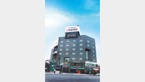 수술 까다로운 ‘요추 협착증’… 내시경 치료 효과 세계서 인정받아