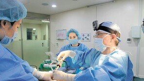 조금만 걸어도 찌릿찌릿… ‘척추관 협착증’ 의심