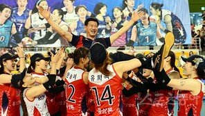 “이제는 쉽게 무너지지 않습니다” 10년의 기다림 끝에 정상에 오른 KGC 인삼공사