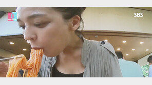 “나, 털털한 여자예요”… ‘여배우의 망가짐’ 예능 대세로