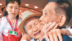 아흔 다 돼 北의 딸 존재 처음 알게된 南아버지 “이건 기적”