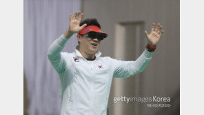 진종오, 첫 AG 개인전 金 무산… 10m 공기권총 5위