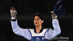 [아시안게임] 태권도 이대훈, 사상 첫 AG 3연패 ‘한국 태권도 金 6개’