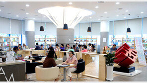 주민들 휴식처로 바뀐 ‘공공기관 1층 로비’