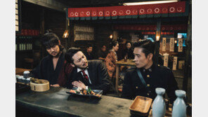 이 남자들 보게나!…‘미스터 션샤인’ 브로맨스 케미 보소