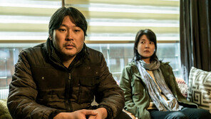 [이해리의 사사로운 이야기] 영화 ‘살아남은 아이’ 부모처럼…난 어른일까?