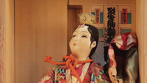 한눈으로 보는 한국 인형 100년史