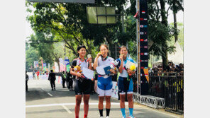 사이클 여자대표팀 단체 추발 金…나아름 선수단 첫 3관왕