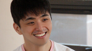 “엄마로만 사는 아내 안타까워 쓴 작품” 