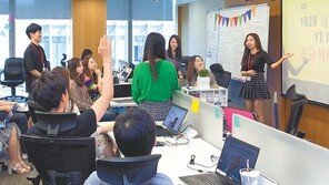 “복사만 하는 인턴은 가라”… 개러지 개방한 SKT