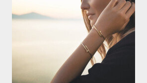 심플하게, 때론 화려하게… 가을에 어울리는 주얼리