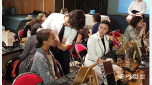 “K팝 가수 ‘센 언니 화장’ 배우자” 파리가 들썩