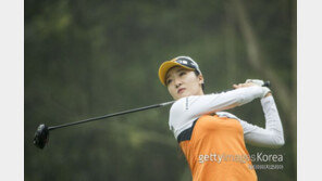 한화클래식 2연패 도전 오지현, 이틀째 상위권 도약