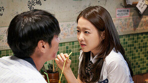 ‘뽀블리’ 진가 증명, ‘너의 결혼식’ 흥행 1위 입소문 가속