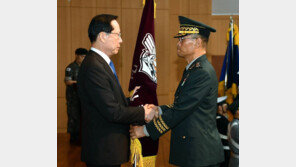 ‘창설’ 군사안보지원사령부 초대 사령관에 남영신…“기무 폐해, 잘 알고 계실 것”