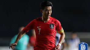 [AG] 한국 축구, 일본과 전반 0-0… 밀집 수비 못 뚫어