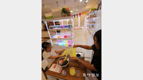 말캉말캉·‘빠지직’에 쾌감…다 큰 어른이 뭐하는 짓? 들여다보니