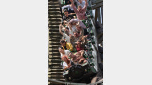 [경제현장.jpg] “으악∼ 좀비 살려!”