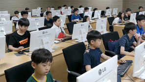 1회 한국 메이커&코딩 경진대회… 초중고교생 178명 본선 대결