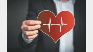 시장에 맡겨진 급성심근경색 환자의 생명