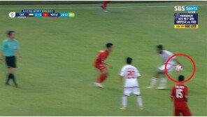 김대용 심판, 논란의 세 장면…박문성 “이건 반칙이죠”