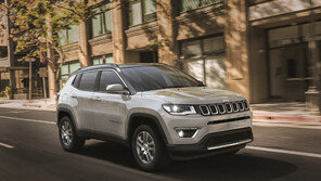 45도 비탈길-모래밭-웅덩이… 가속페달만 밟으면 모두 OK